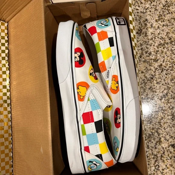 Vans x Disney collaboration Slip-On Sneakers - special limited release worn 1x - Picture 8 of 13